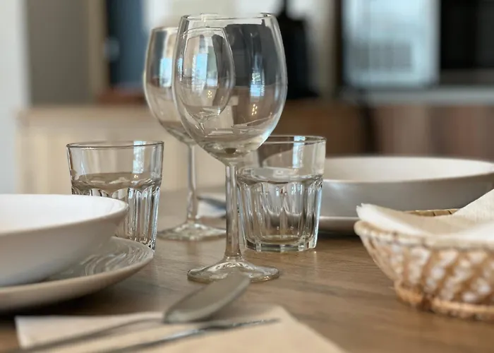 2 In 1 Building Apartment *