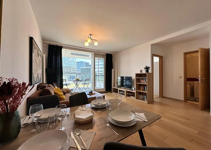 2 In 1 Building * Pressburg